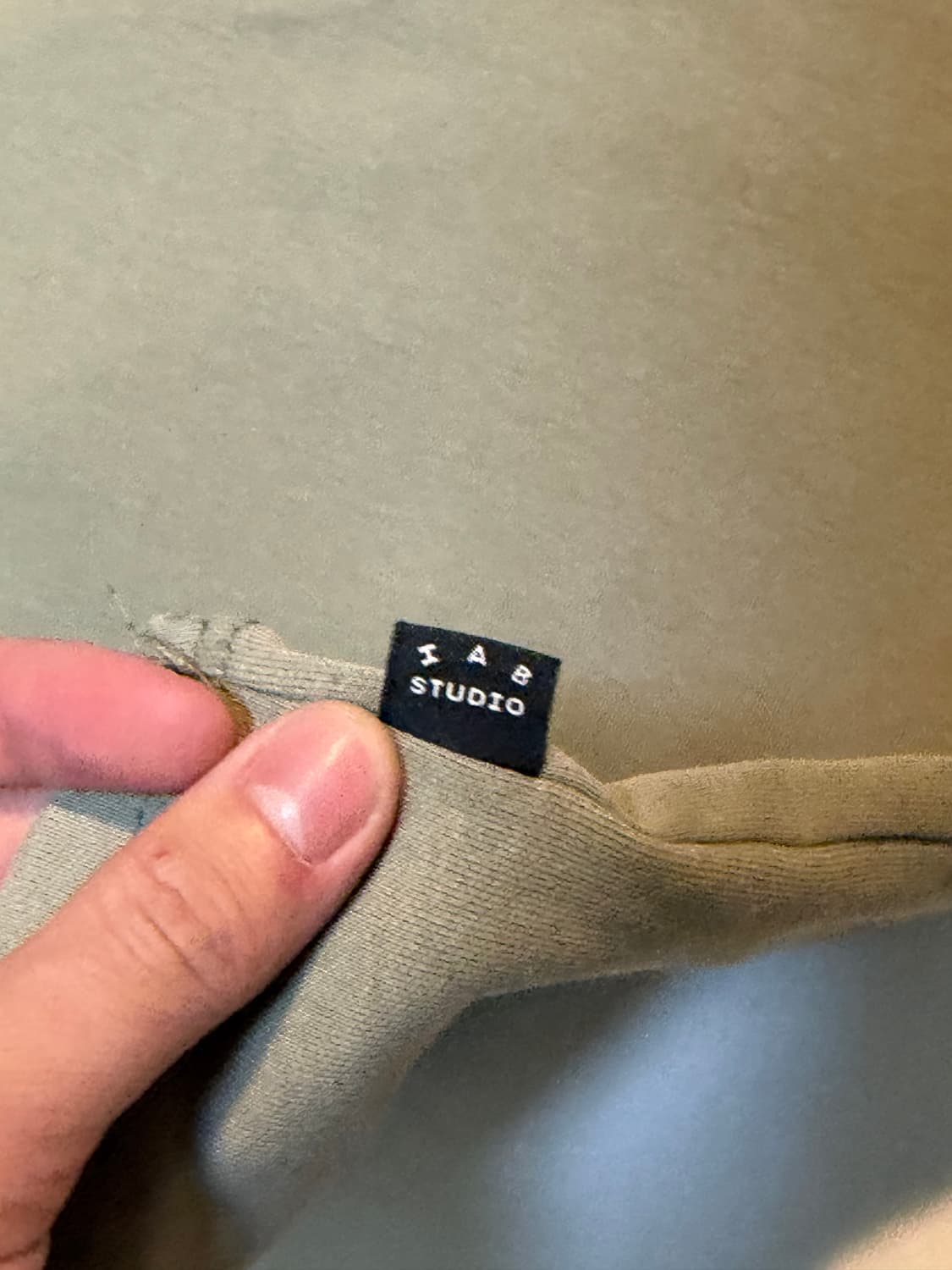 아이앱 스튜디오 반팔 티셔츠 올리브 카키 상품이미지4