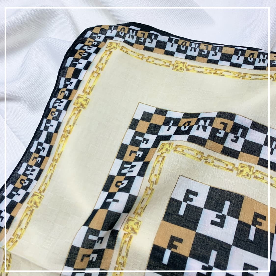 [정품] Fendi 펜디 체인 빈티지 쁘띠스카프 손수건 상품이미지4