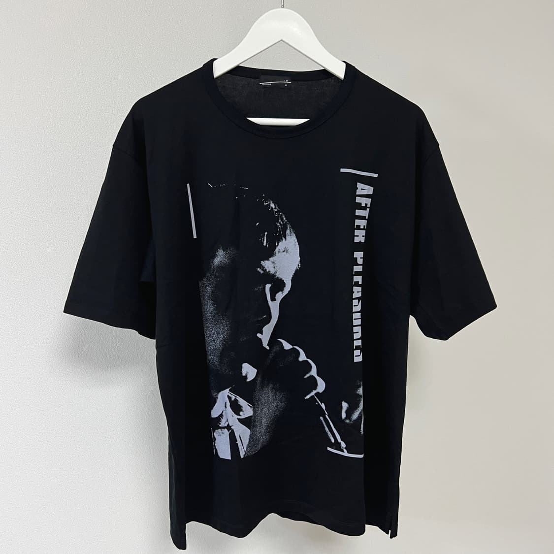 라드뮤지션 25SS 마틴 오닐 빅 티셔츠 블랙 상품이미지2