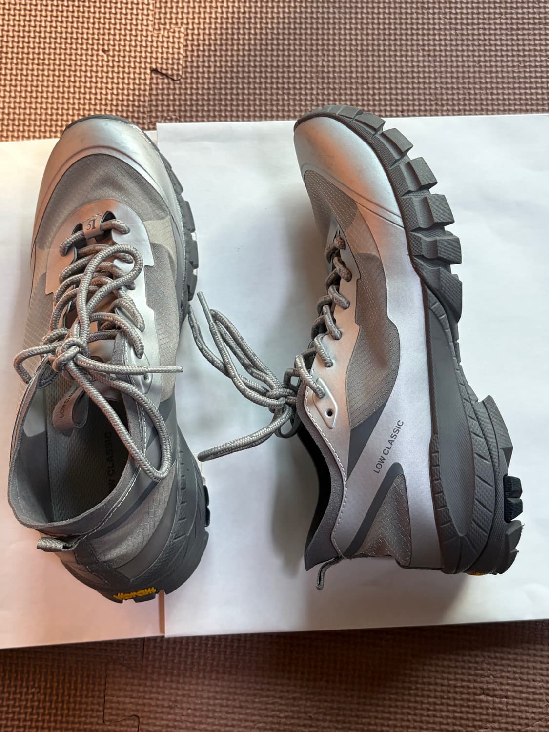 로우클래식 T1 lc 비브람 스니커즈  상품이미지4