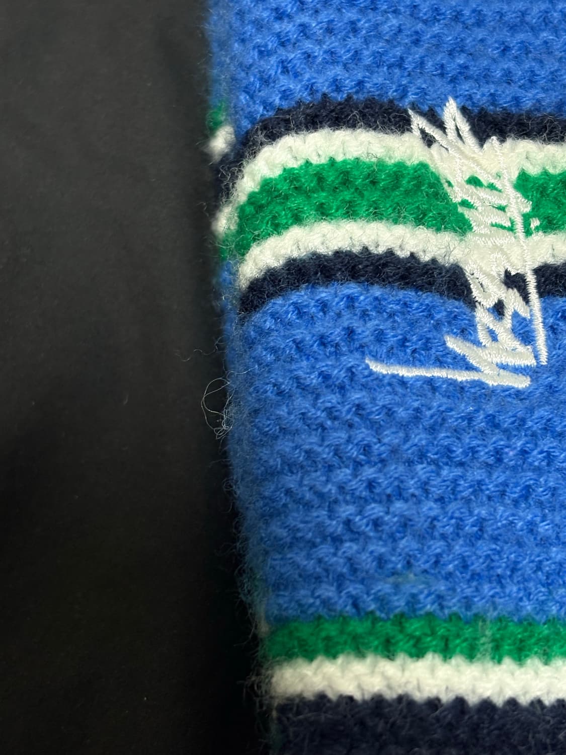 스투시 버티컬 스트라이프 비니 판매합니다. 상품이미지5