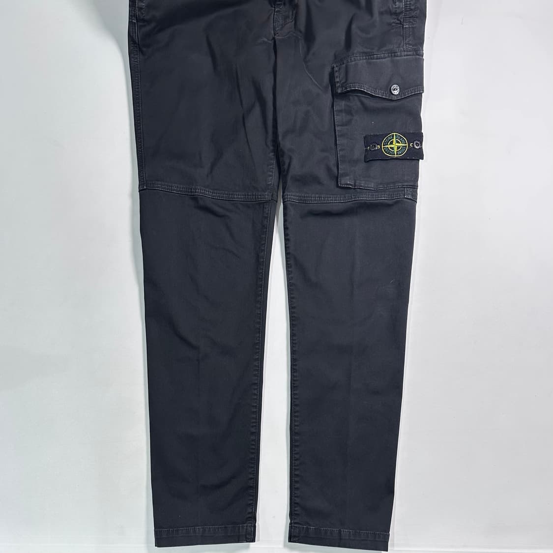 스톤 아일랜드 와펜 카고 팬츠 상품이미지4
