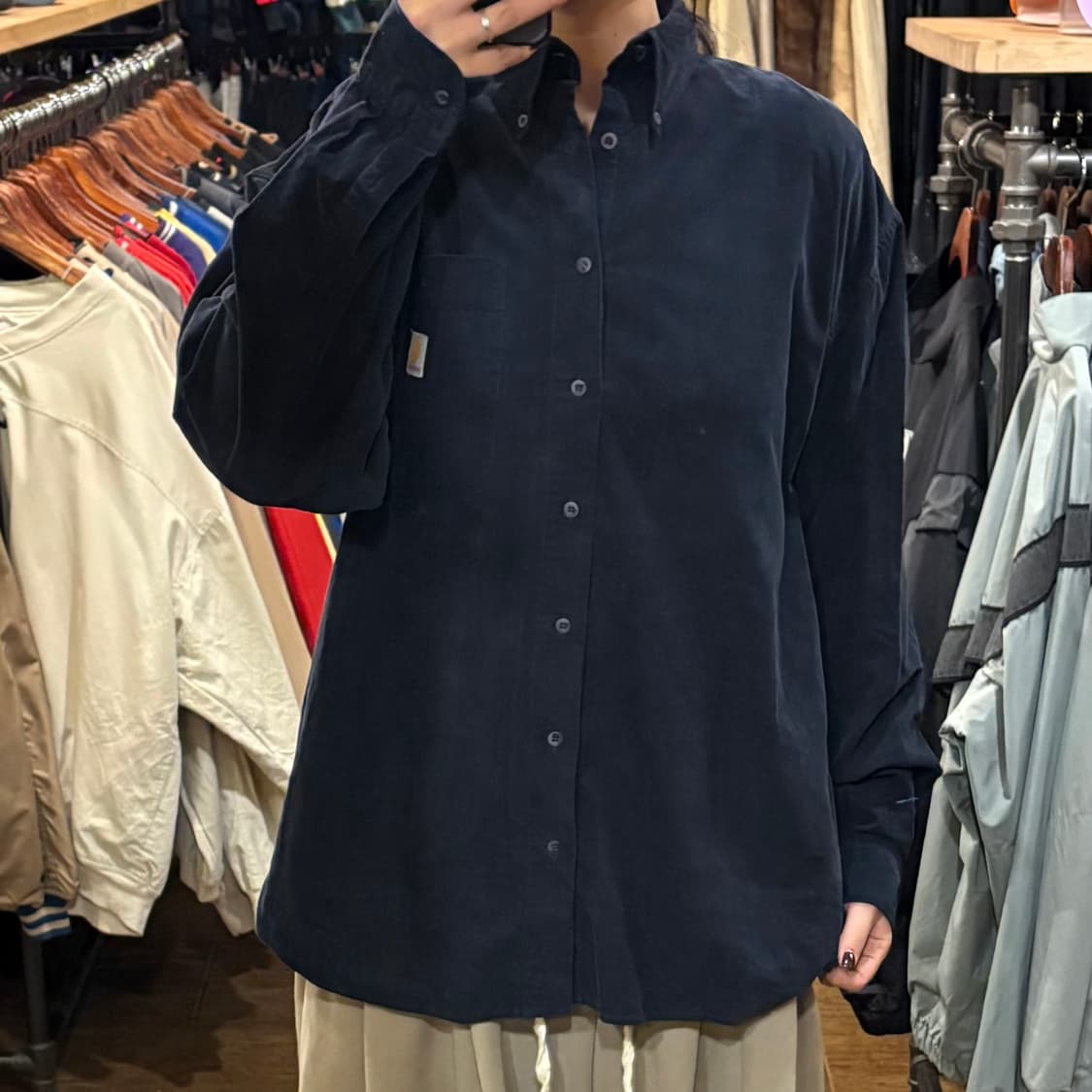 [HI] Carhartt 칼하트 코듀로이 긴팔셔츠 딥네이비 상품이미지2