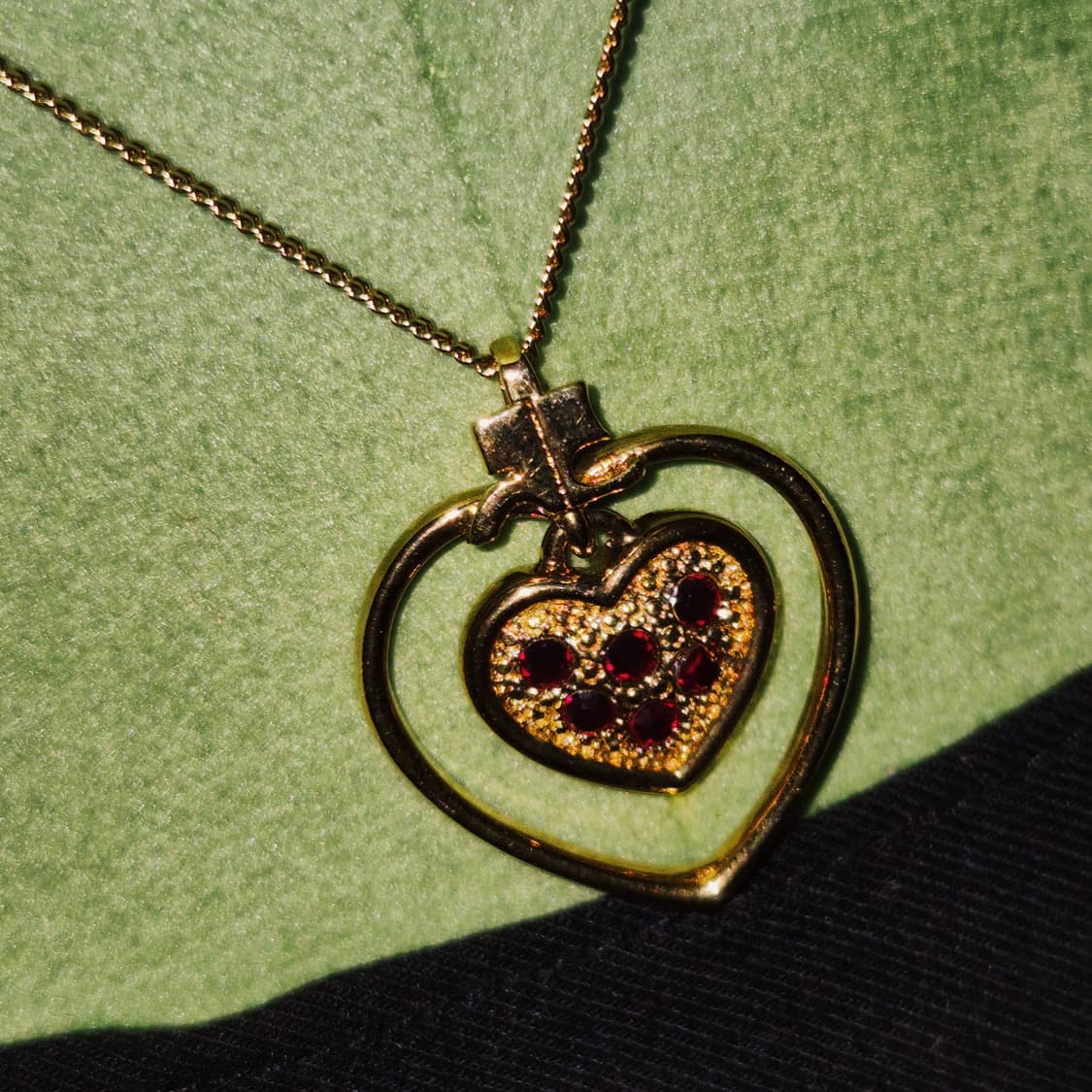 90s 꾸레쥬 하트 프레임 레드 파베 목걸이 상품이미지7