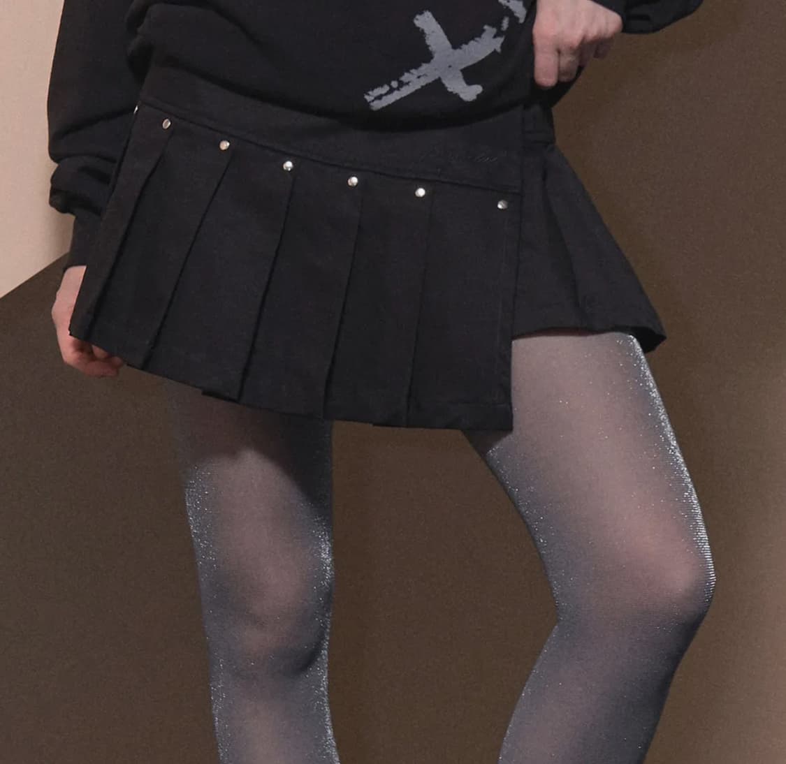 팬시클럽 플리츠 레이어드 랩 스커트 치마 (BLACK) 상품이미지2