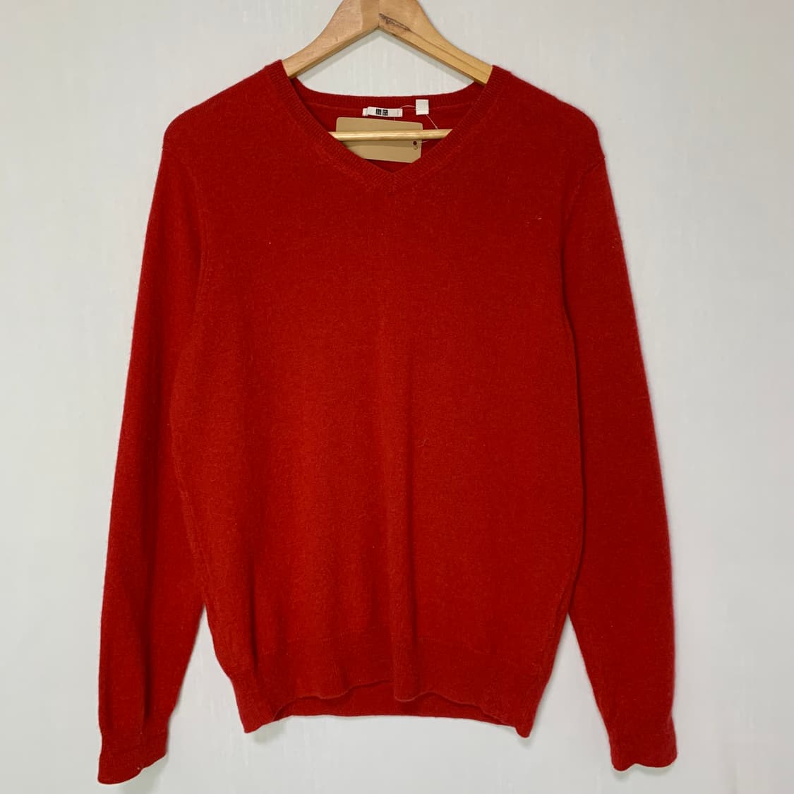 유니클로 V넥 빈티지 니트 레드 캐시미어 100% L 상품이미지2