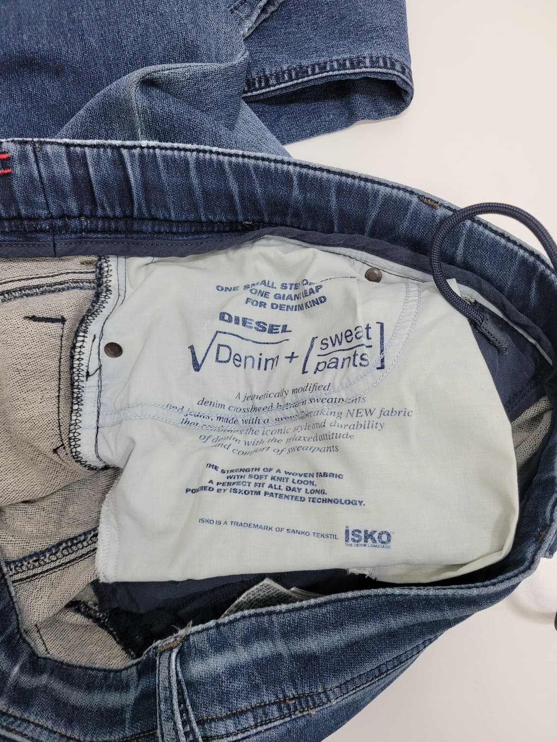 DIESEL 디젤 웨이키 조거진 청바지 / 남 34 (추천 34이상)
 상품이미지7