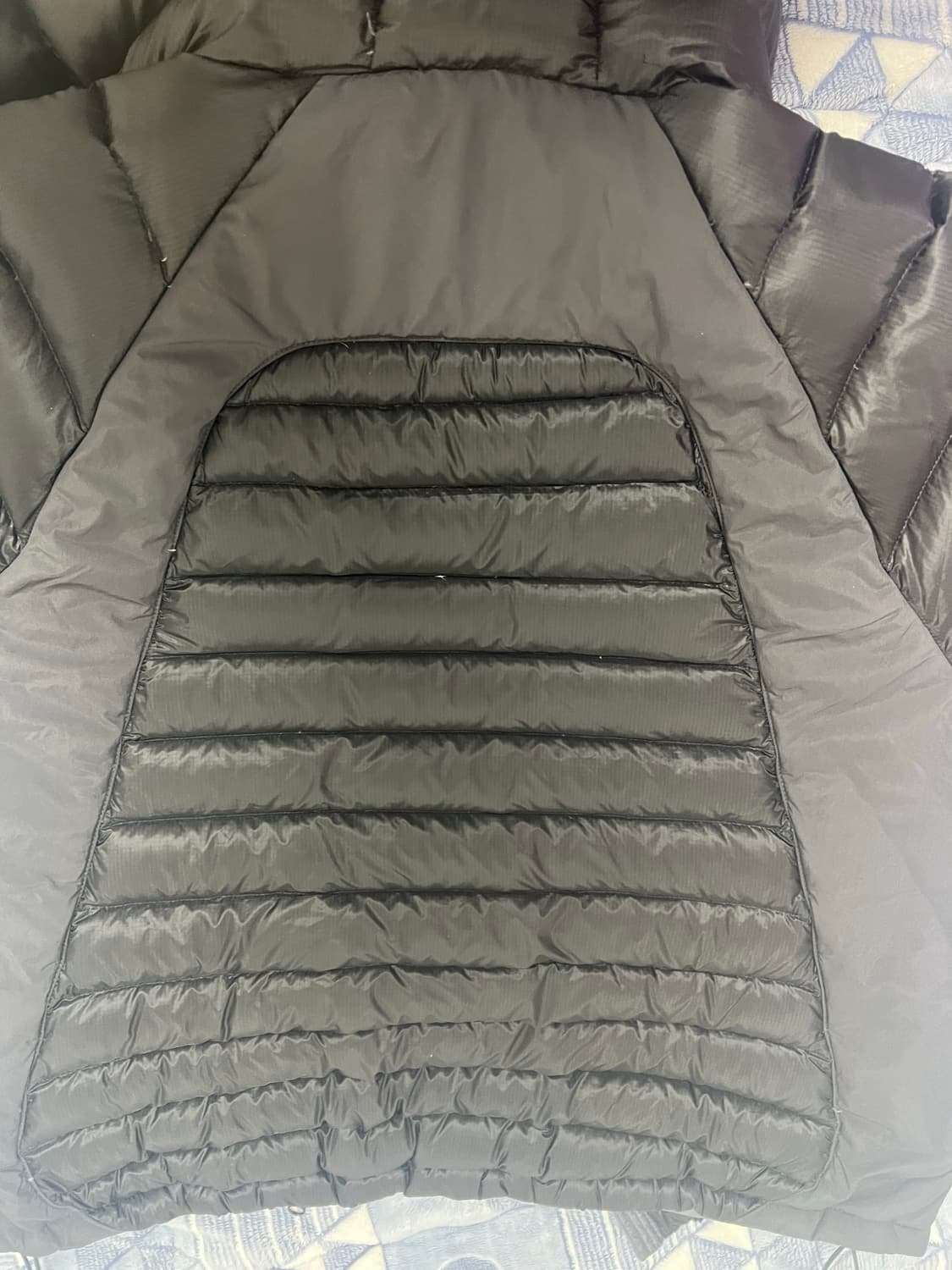 24fw 산산기어 경량패딩 상품이미지5