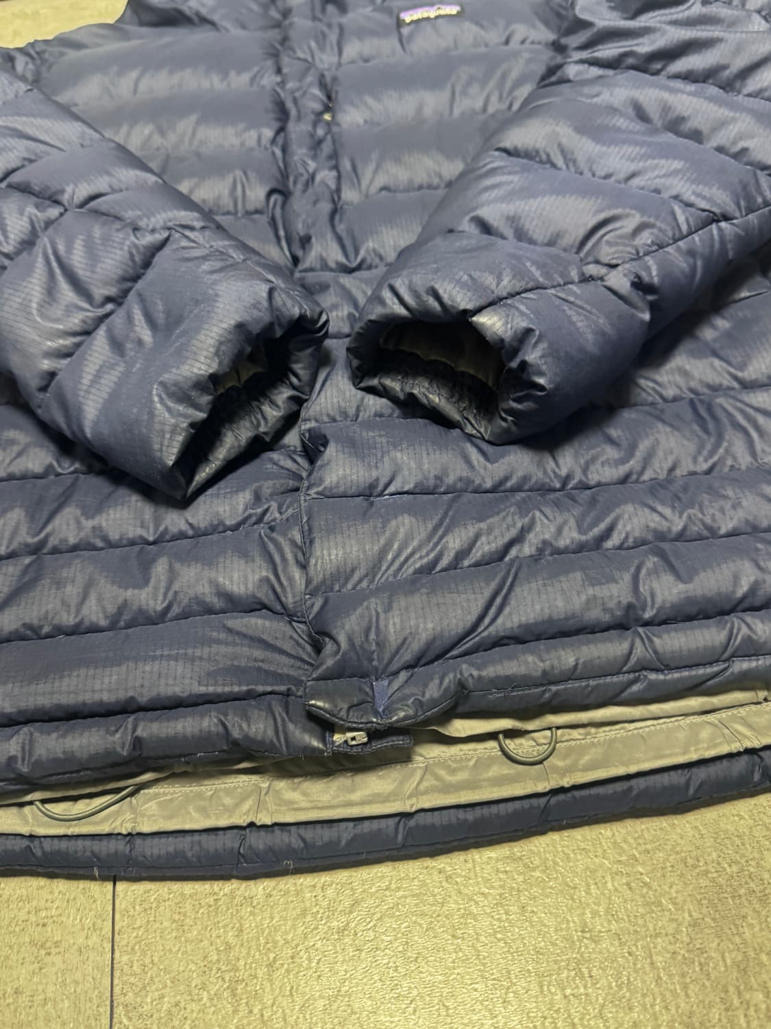 [L] 파타고니아 하이로프트 다운 후디 네이비 상품이미지3