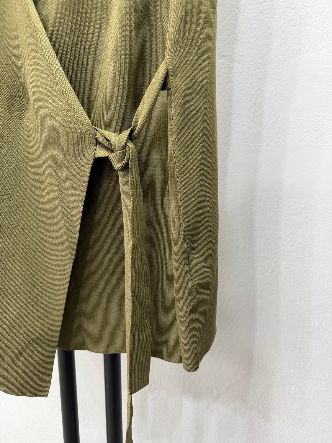 정품) COS 코스 랩 스타일 반팔 롱티셔츠 L 상품이미지4