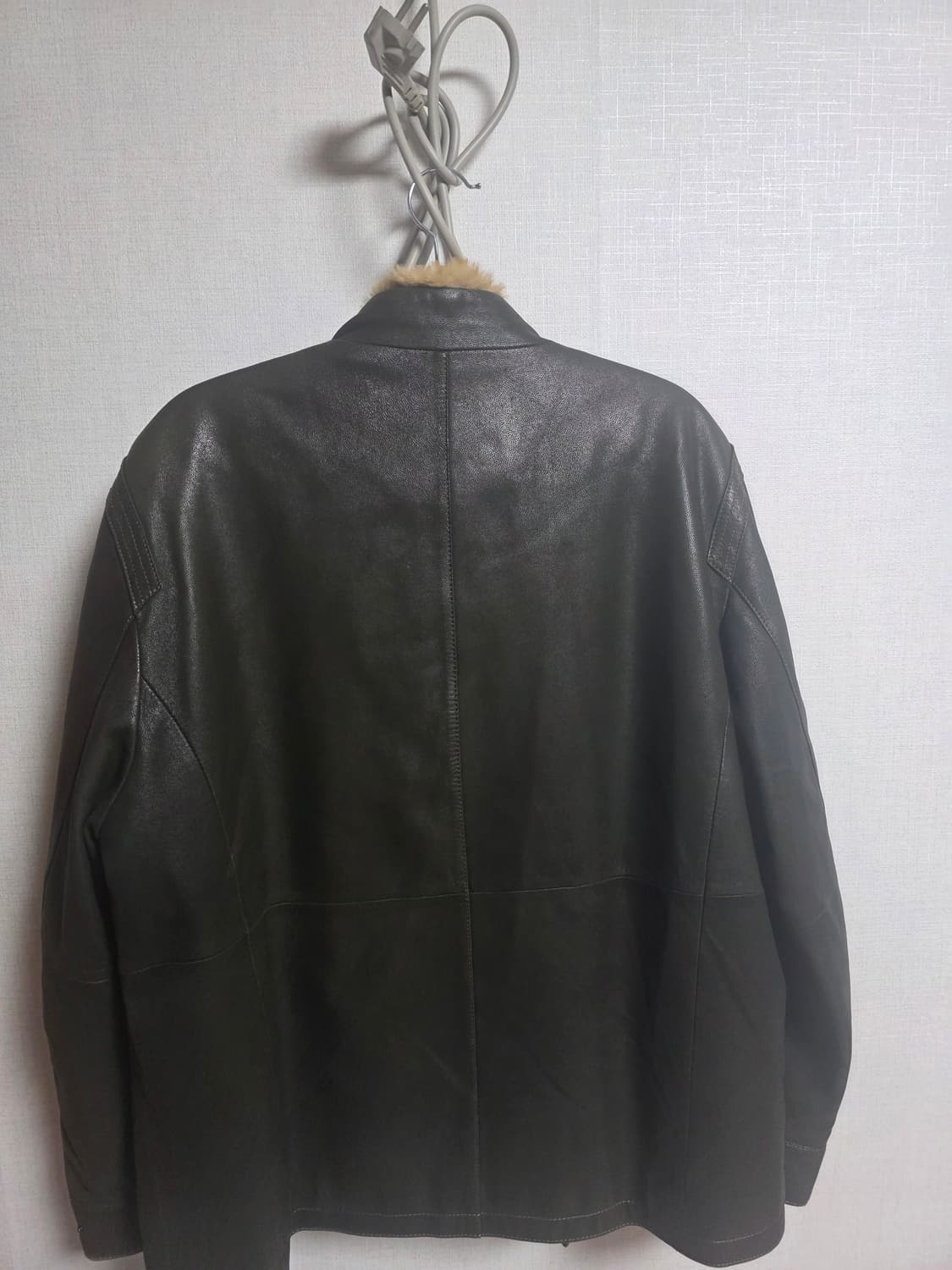 마에스트로 양가죽 무스탕 자켓 상품이미지2