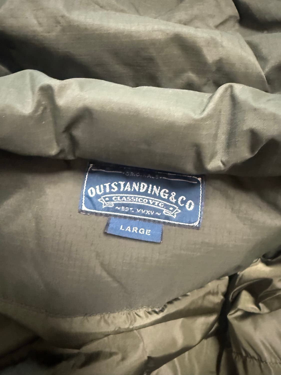 아웃스탠딩 카라코람 올리브 L 패딩 상품이미지4