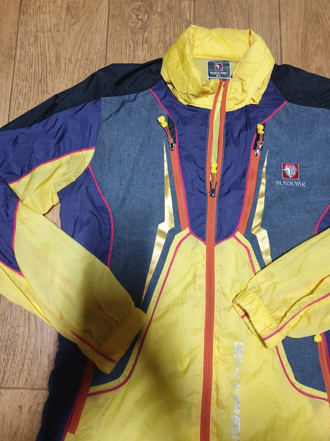 1060 블랙야크 아웃도어 바람막이 95~100 사이즈입니다 상품이미지4