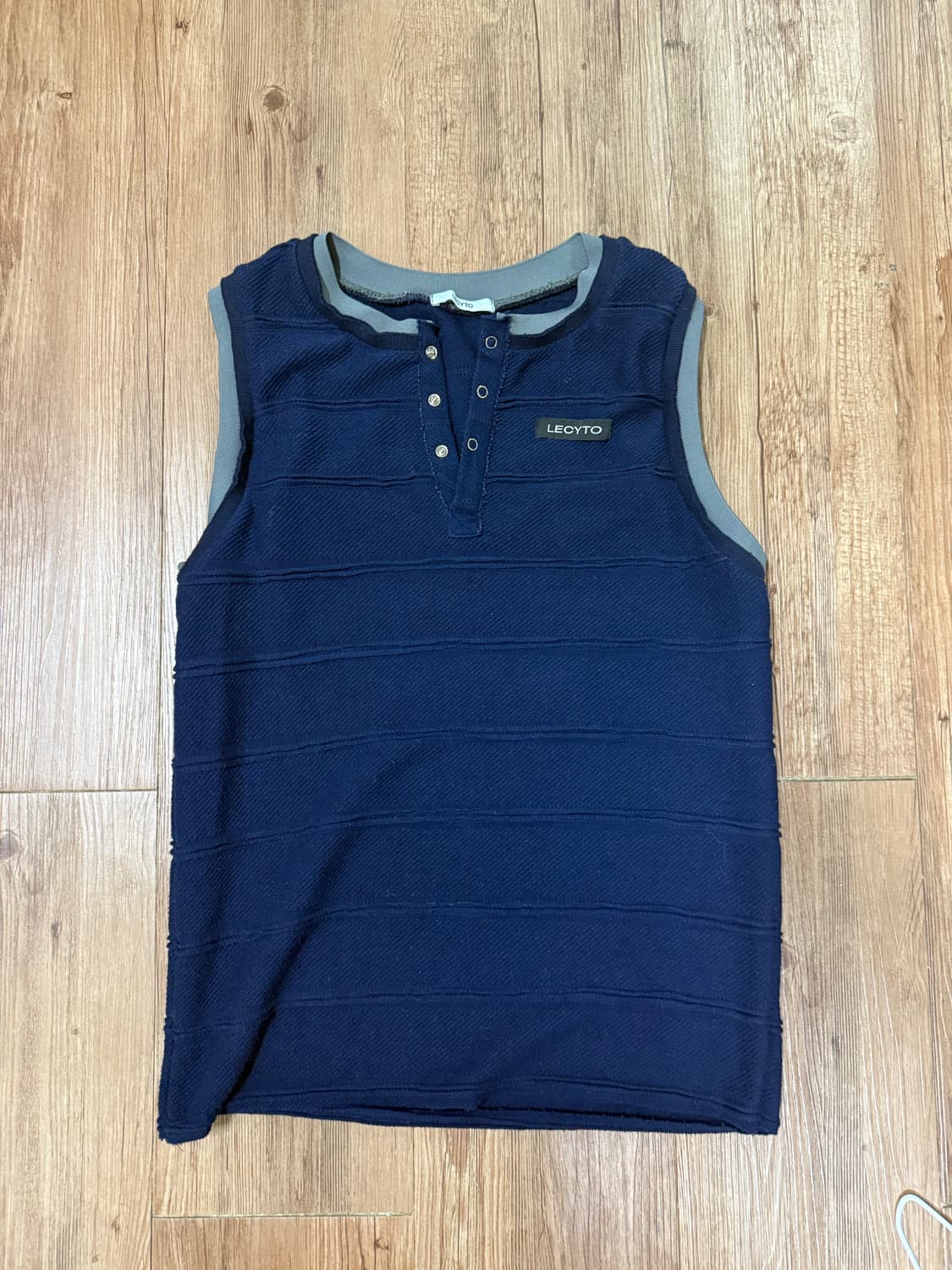 Lily Henley Neck Sleeveless_[Navy] 상품이미지3