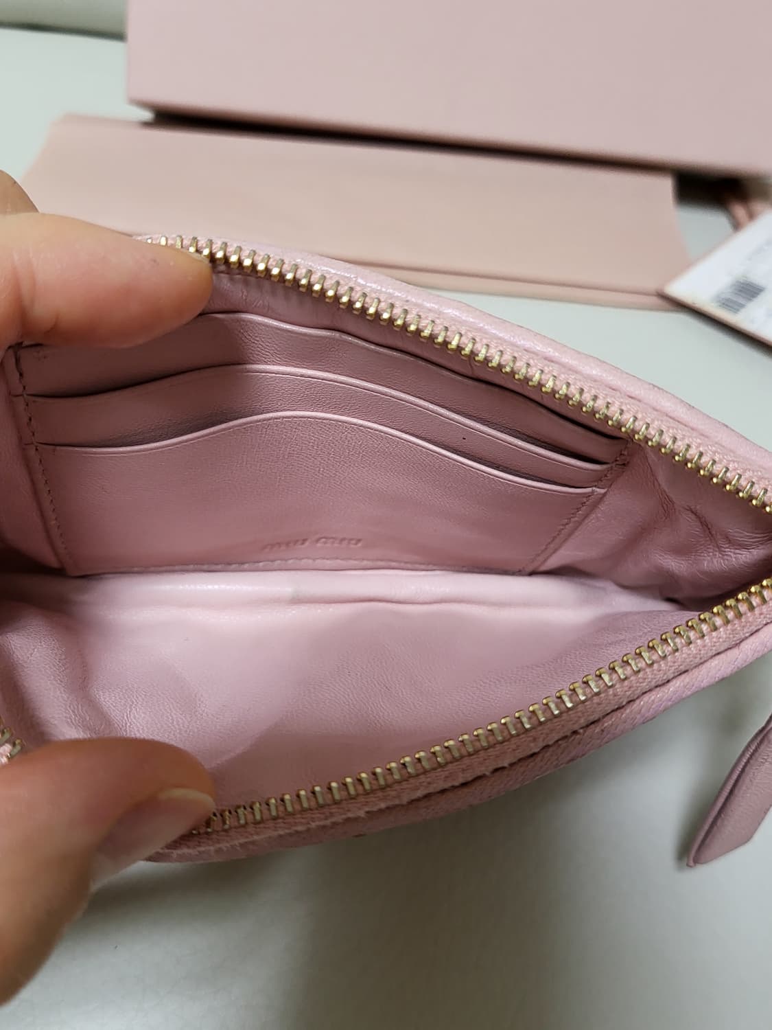 미우미우 파우치지갑 정품 상품이미지10