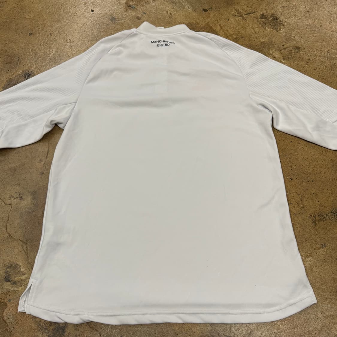 [정품/L] 아디다스 맨체스터유나이티드 트레이닝 탑 화이트 b17 상품이미지4