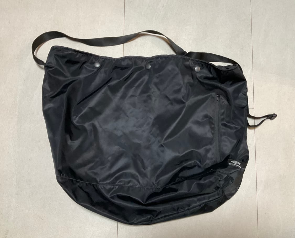 해칭룸x디키즈 메신저백 판매합니다. 상품이미지1