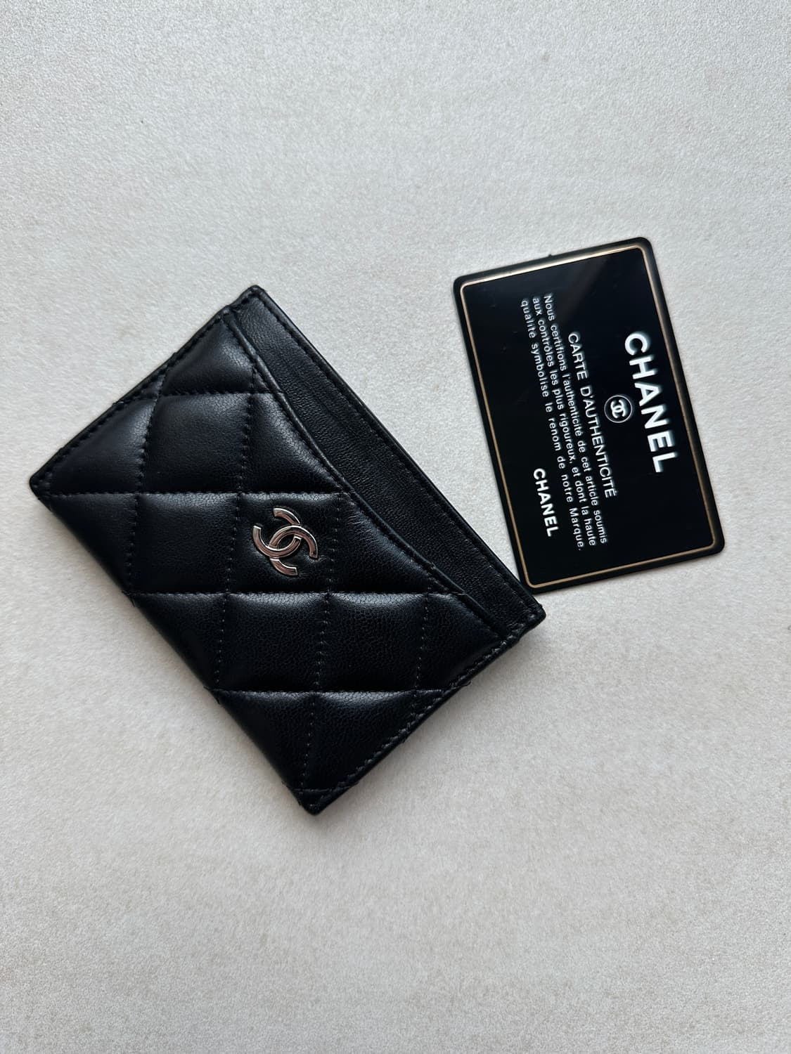 샤넬 클래식 램스킨 카드지갑 상품이미지1