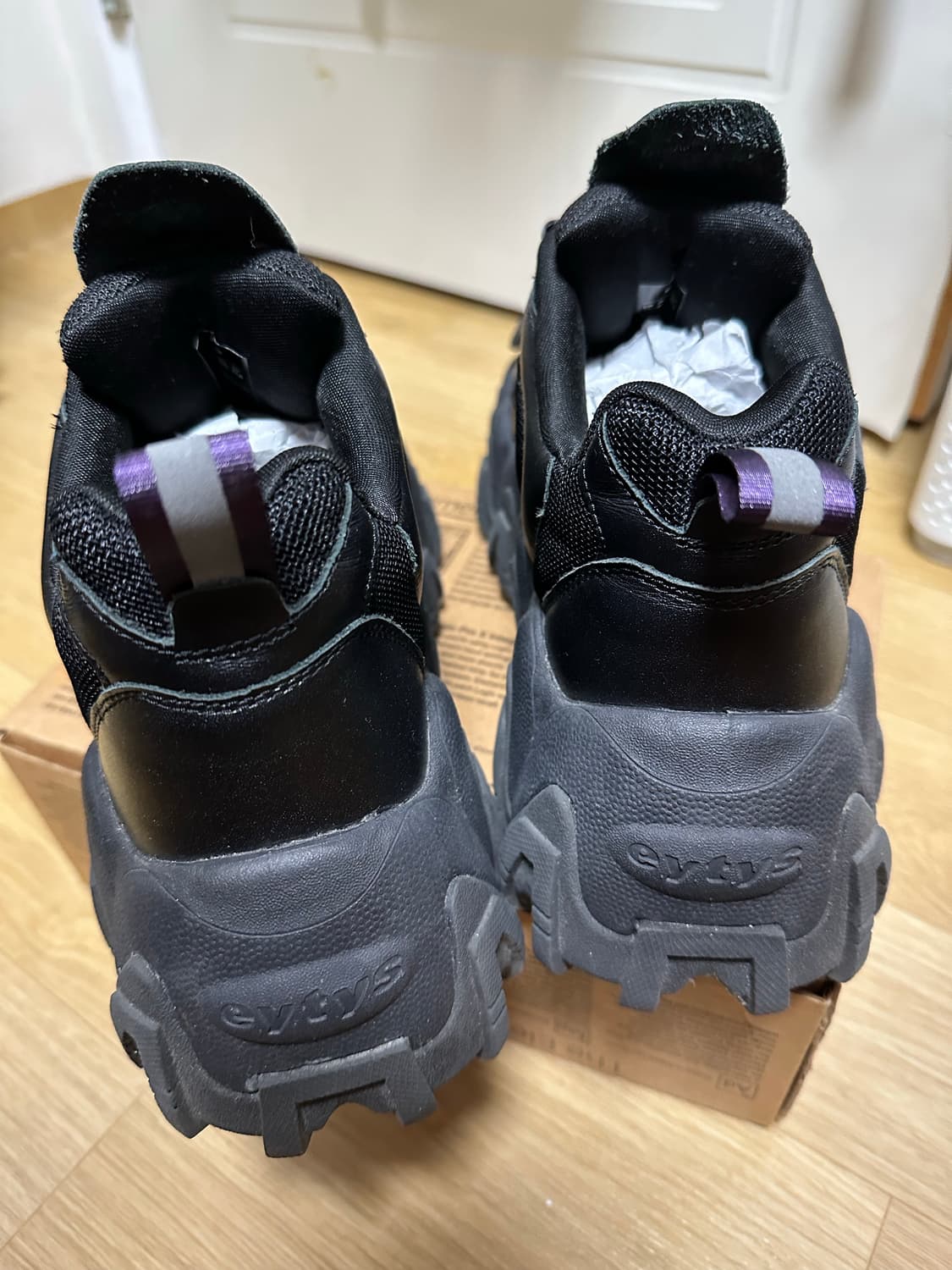 [정품] 이티스(Eytys) 헤일로 블랙 EU 42 (270) 판매합니다 상품이미지3