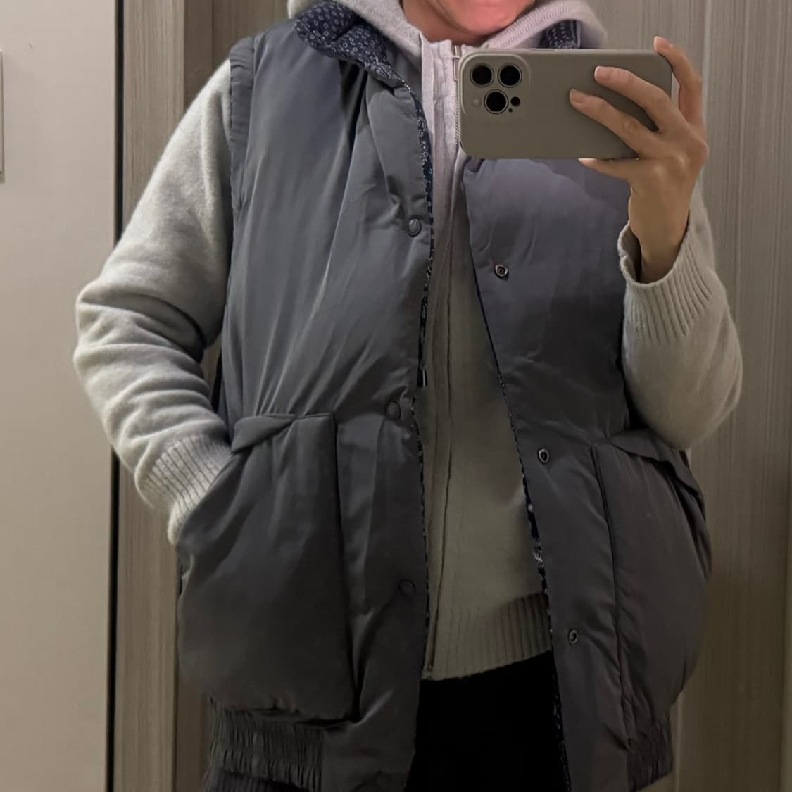 The Ilma 더 일마   리버시블 패딩 조끼 베스트  사이즈 L 상품이미지9