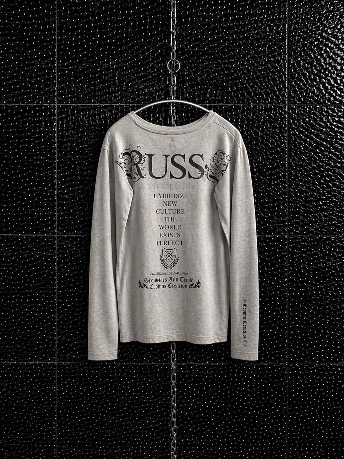 Russ-k 브이넥 레터링 긴팔 티셔츠 상품이미지3
