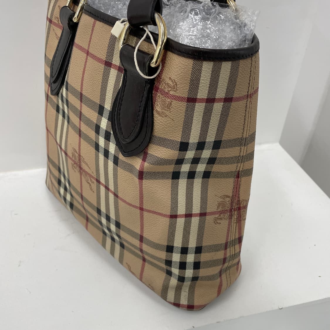 버버리 PVC 노바 체크 레더 핸들 토트백 상품이미지6