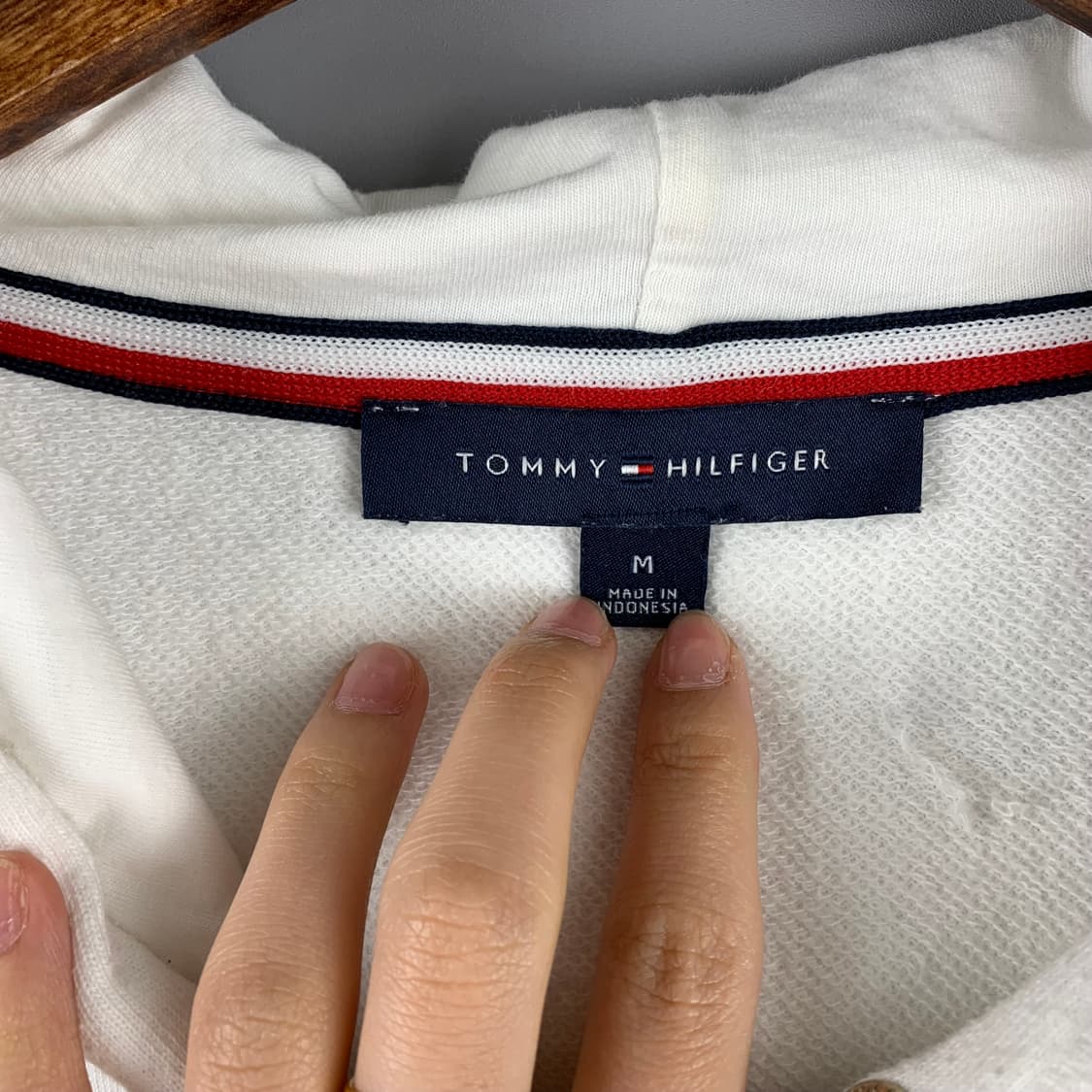 타미힐피거 자수로고 화이트 후드집업 상품이미지5