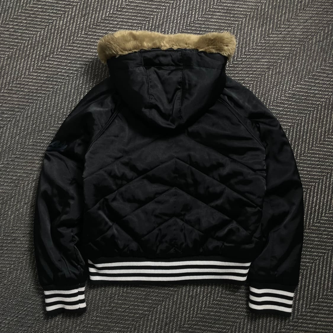 아디다스 y2k 크롭 퍼 패디드 후드 점퍼o 4608 상품이미지5