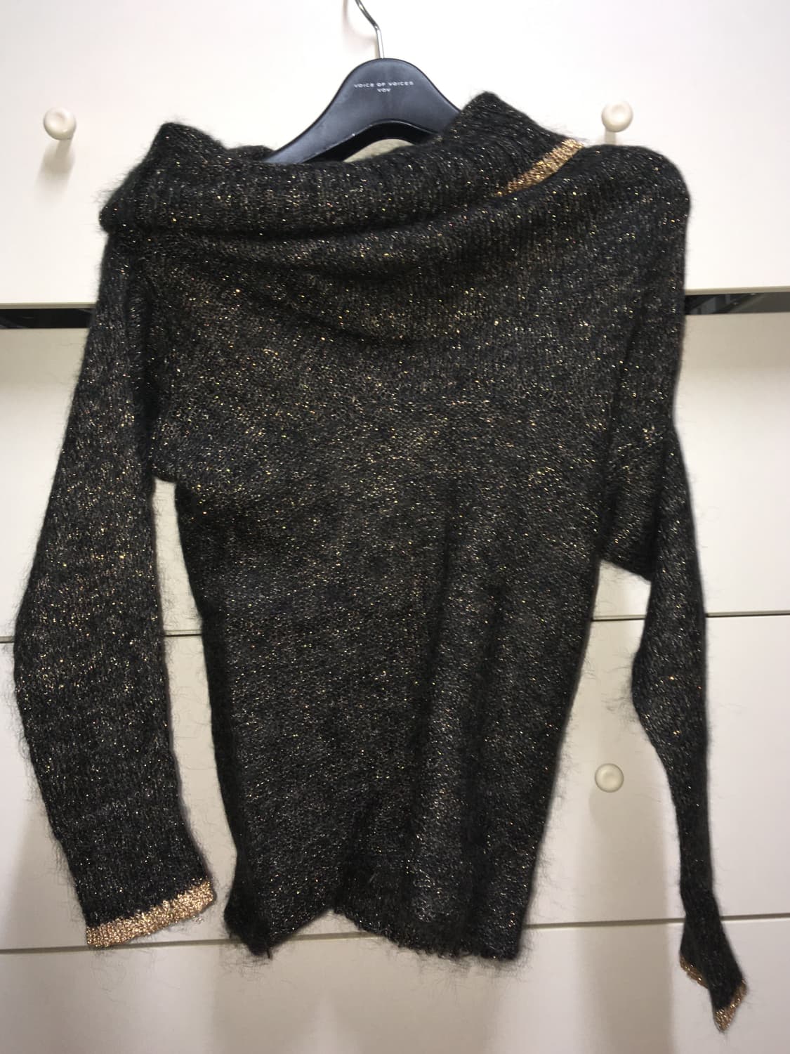 오픈숄더 니트 상품이미지1