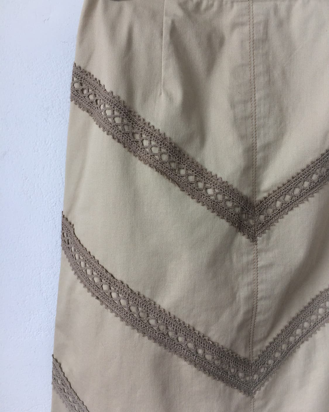Crochet line detail midi skirt 상품이미지3