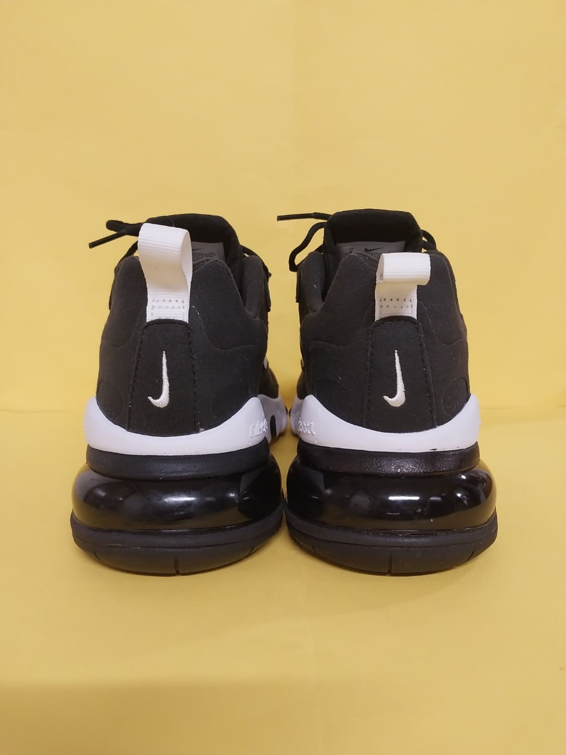 여성 나이키 에어맥스 270 리액트 블랙화이트 운동화 (250) 상품이미지4