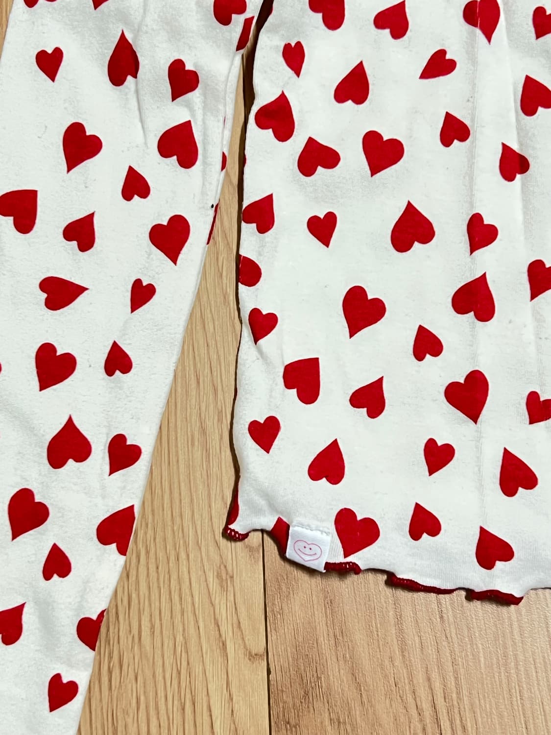 민지에나 하트 터틀넥 티셔츠 상품이미지7