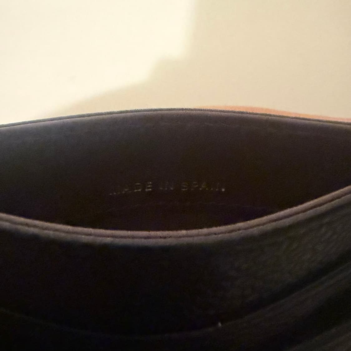 샤넬 클래식 은장 카프스킨 카드지갑 판매 상품이미지4