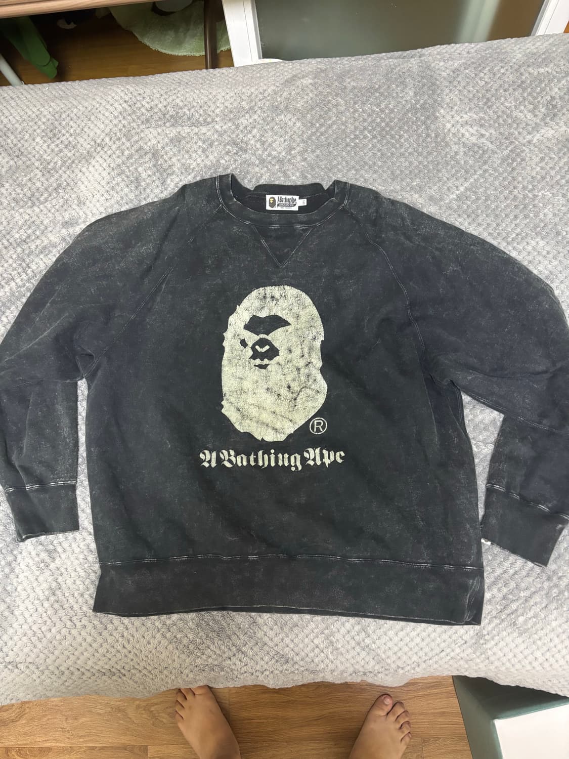 베이프 오버다이 릴렉스드 핏 크루넥 상품이미지1