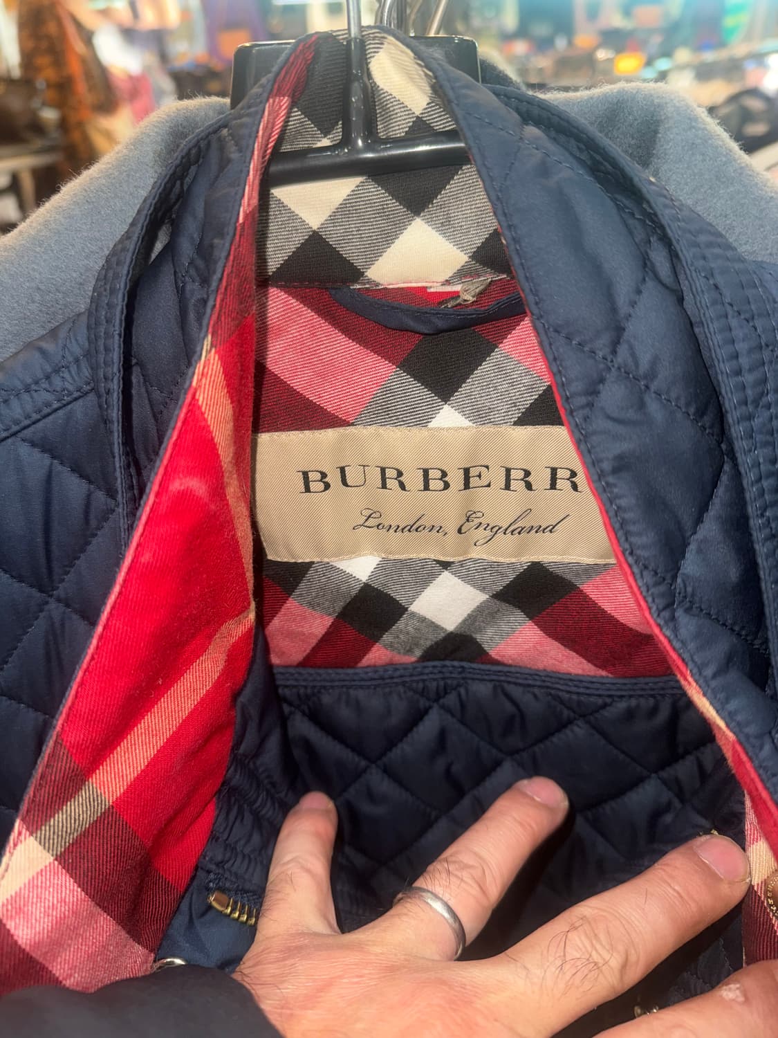 40/66 정품 버버리 퀼팅자켓 팝니다 상품이미지2