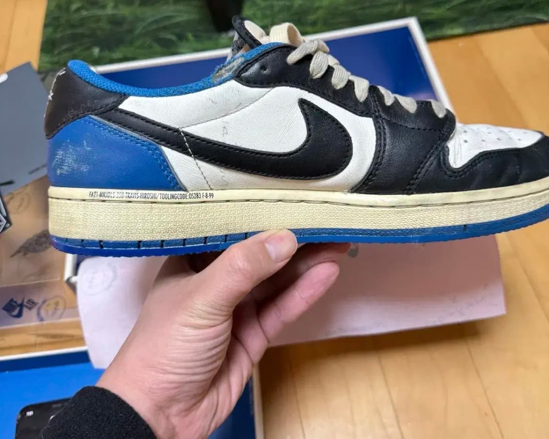 트래비스 스캇 프라그먼트 조던1 로우 \사용감 있음 275 상품이미지5