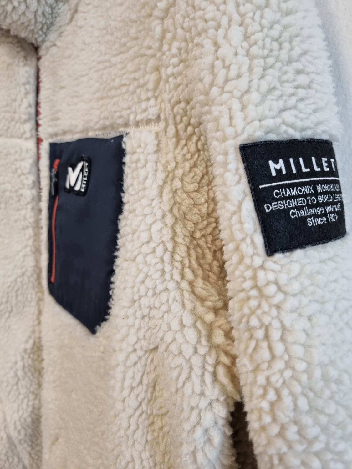 밀레 양면 후리스 95 실측 100흠이나 찢김(구멍)이나 얼룩같은 하자 상품이미지4