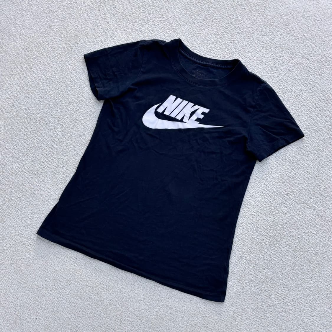 실측확인 나이키 에센셜 반팔 티셔츠 0421E 상품이미지1