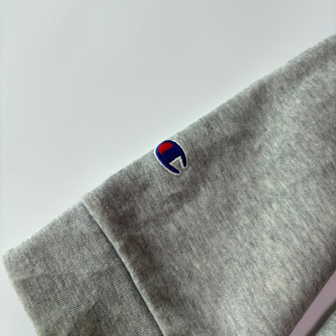 챔피언(Champion) 에코 어센틱 스크립트 로고 그레이 후드티 상품이미지4