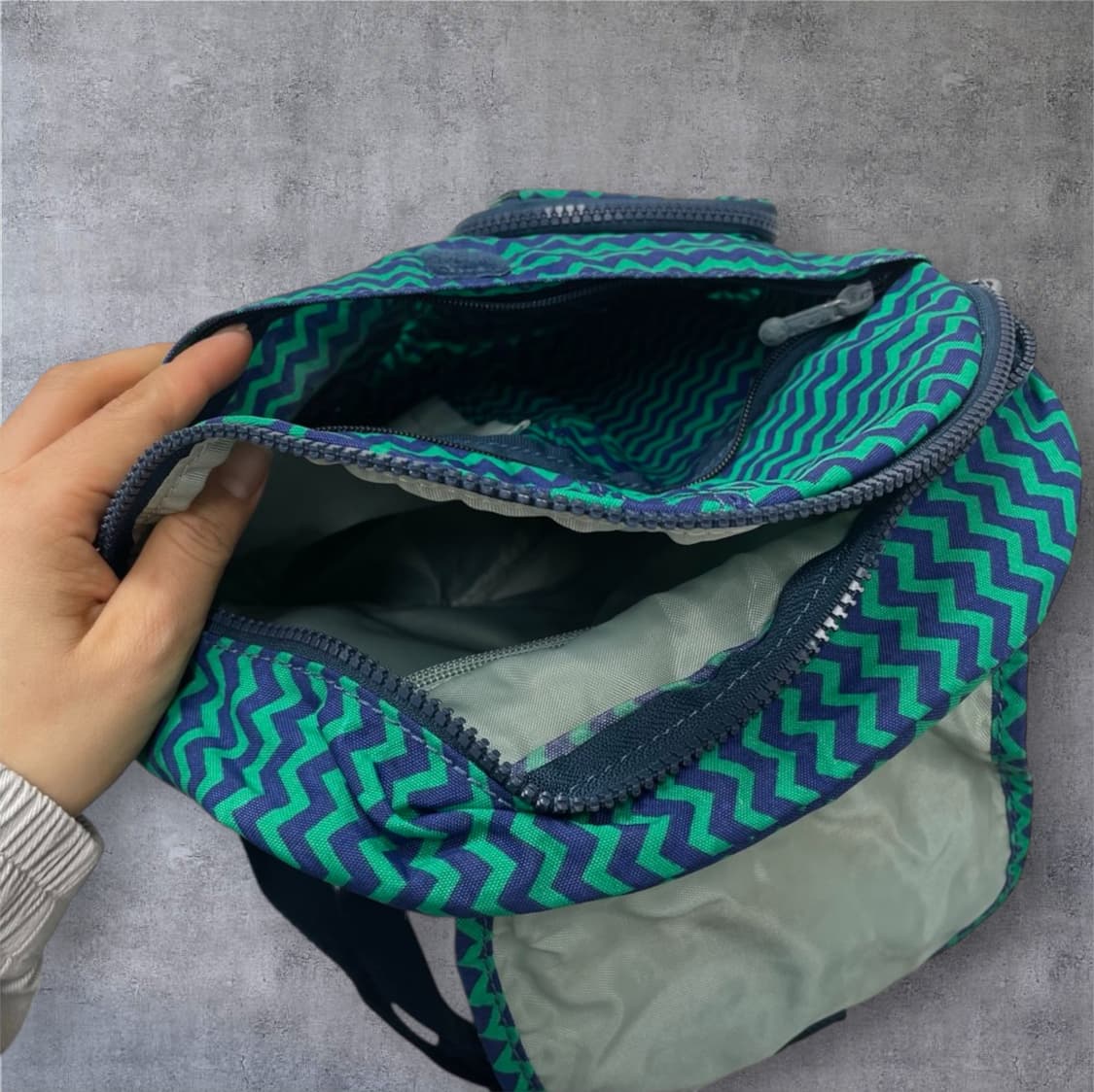 키플링 Kipling 그린 체브론 패턴 시티 백팩 상품이미지5