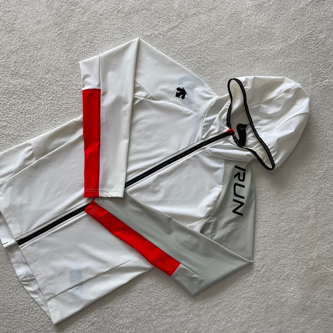 L 데상트 러닝 자켓 100 상품이미지3