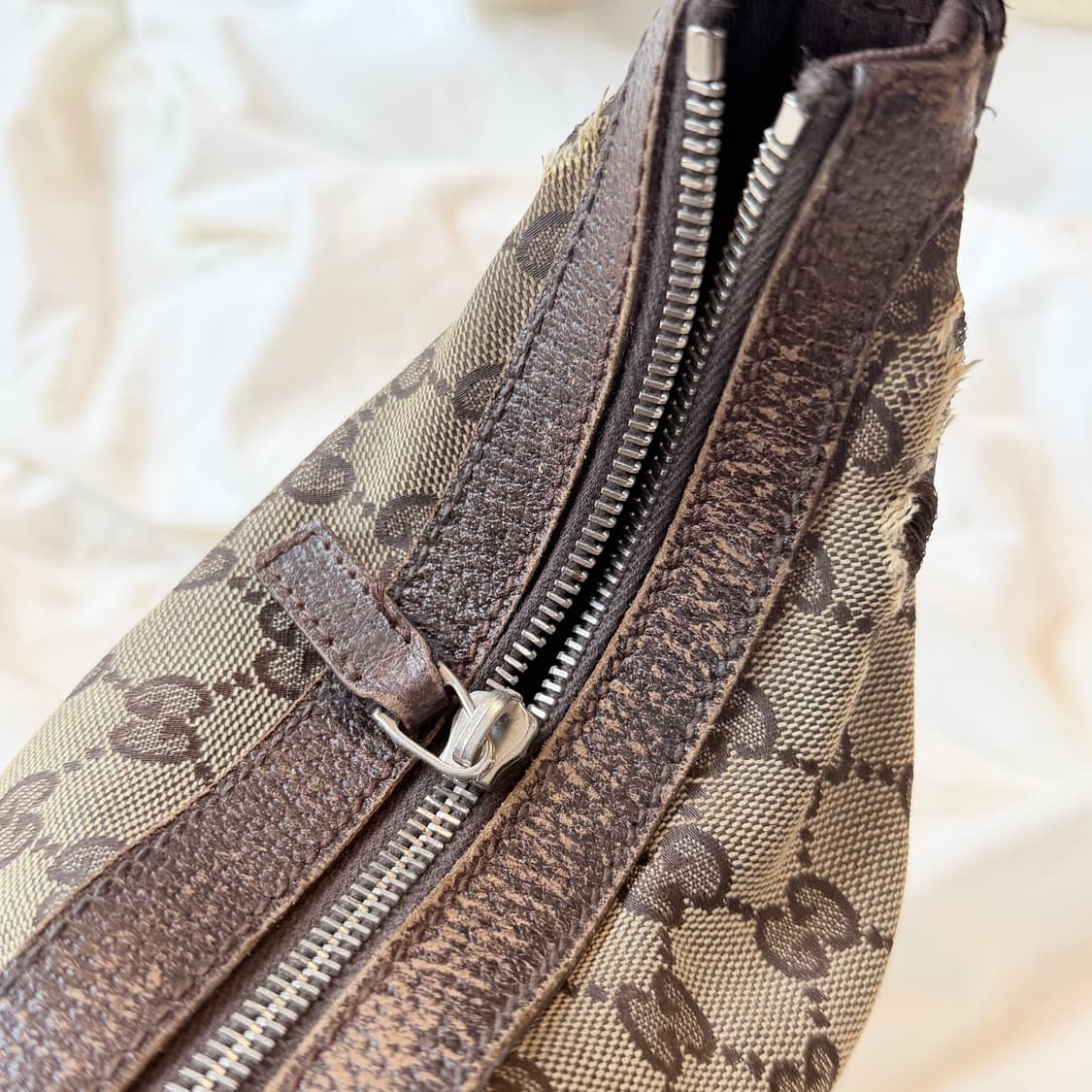 Rare) Gucci monogram hobo bag 상품이미지6