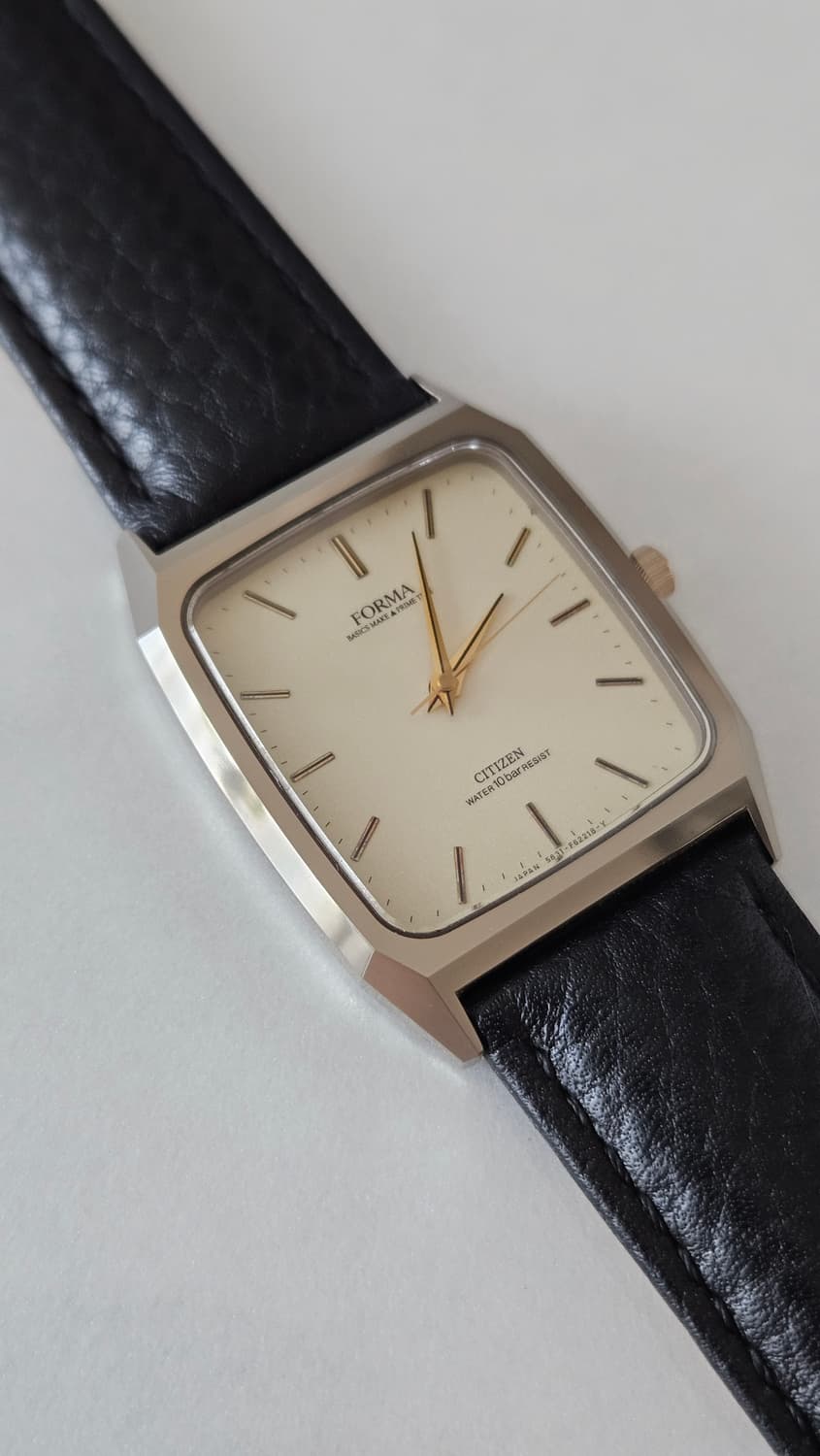 시티즌 Forma 사각 빈티지 가죽 시계 상품이미지1