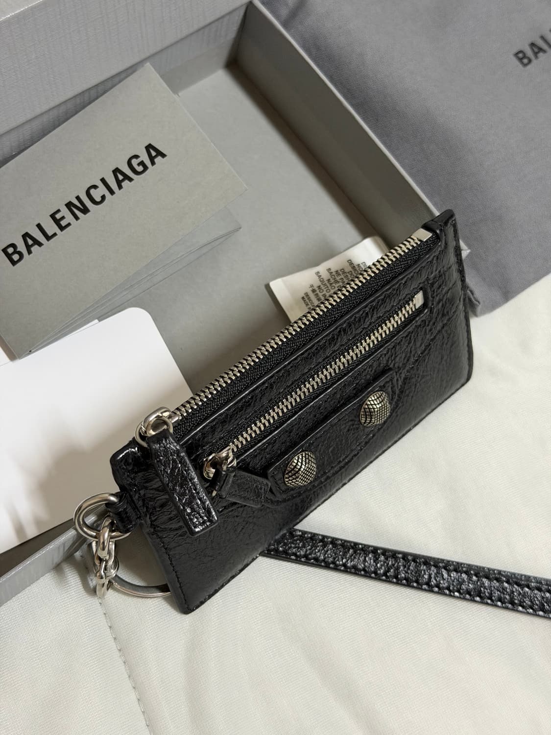 발렌시아가 르 카골 맨 카드 케이스 온 키체인 블랙 상품이미지9