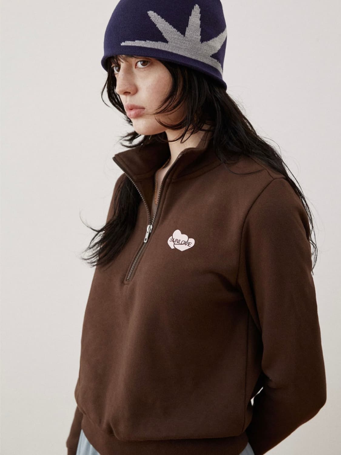 썬러브 Heart Half Zip Sweatshirt Brown 상품이미지4