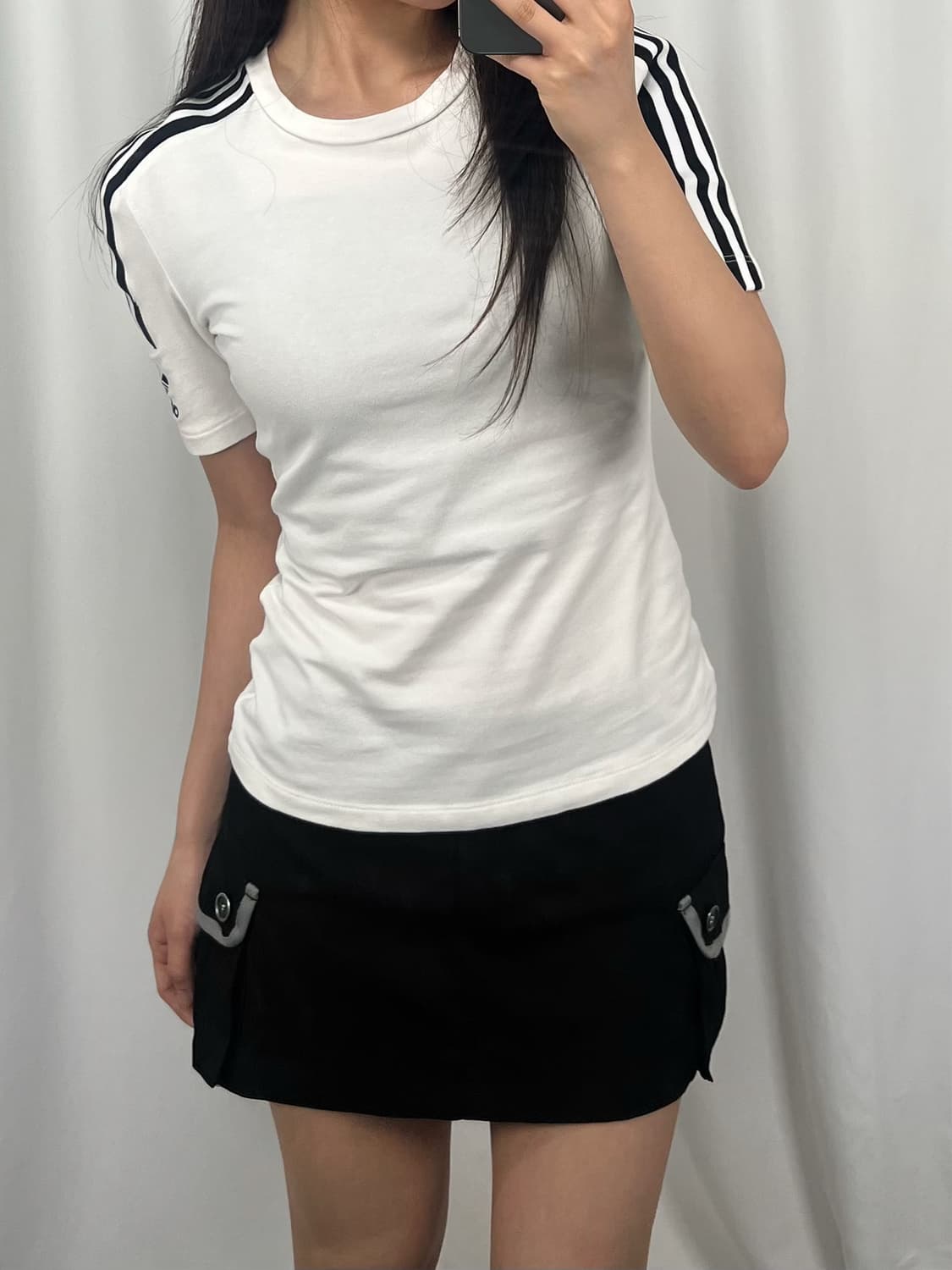 아디다스 화이트 슬림핏 반팔 상품이미지2