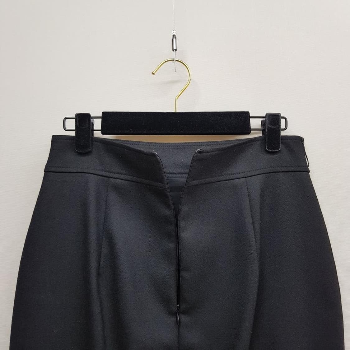 모조에스핀 2024 H라인 슬릿 스커트 S사이즈 상품이미지5