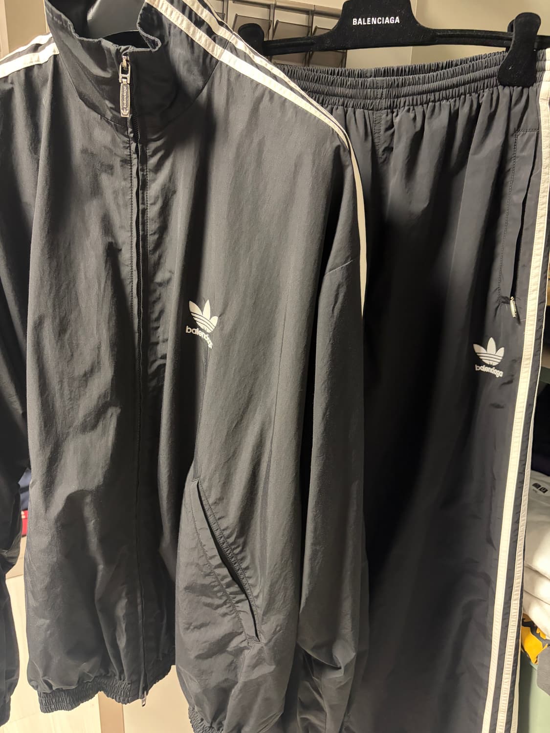 발렌시아가 아디다스 발디다스 포플린 트랙셋업 상품이미지1