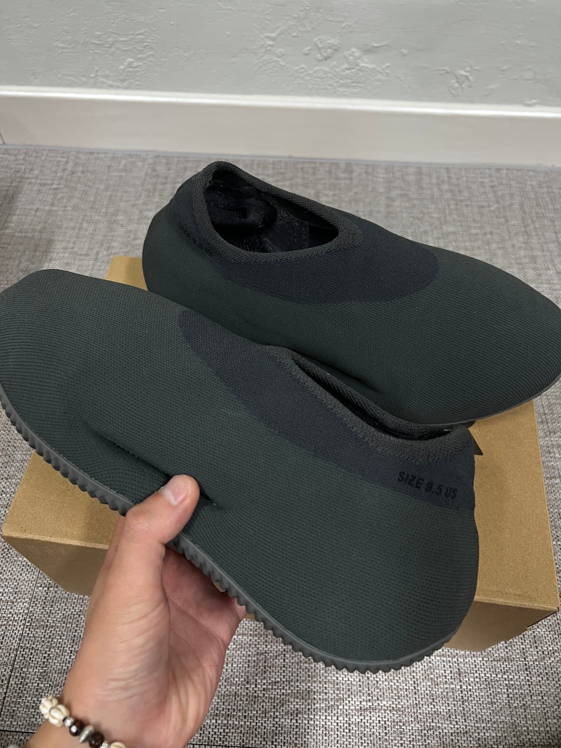 이지 니트 러너 스톤 오닉스 275 상품이미지1