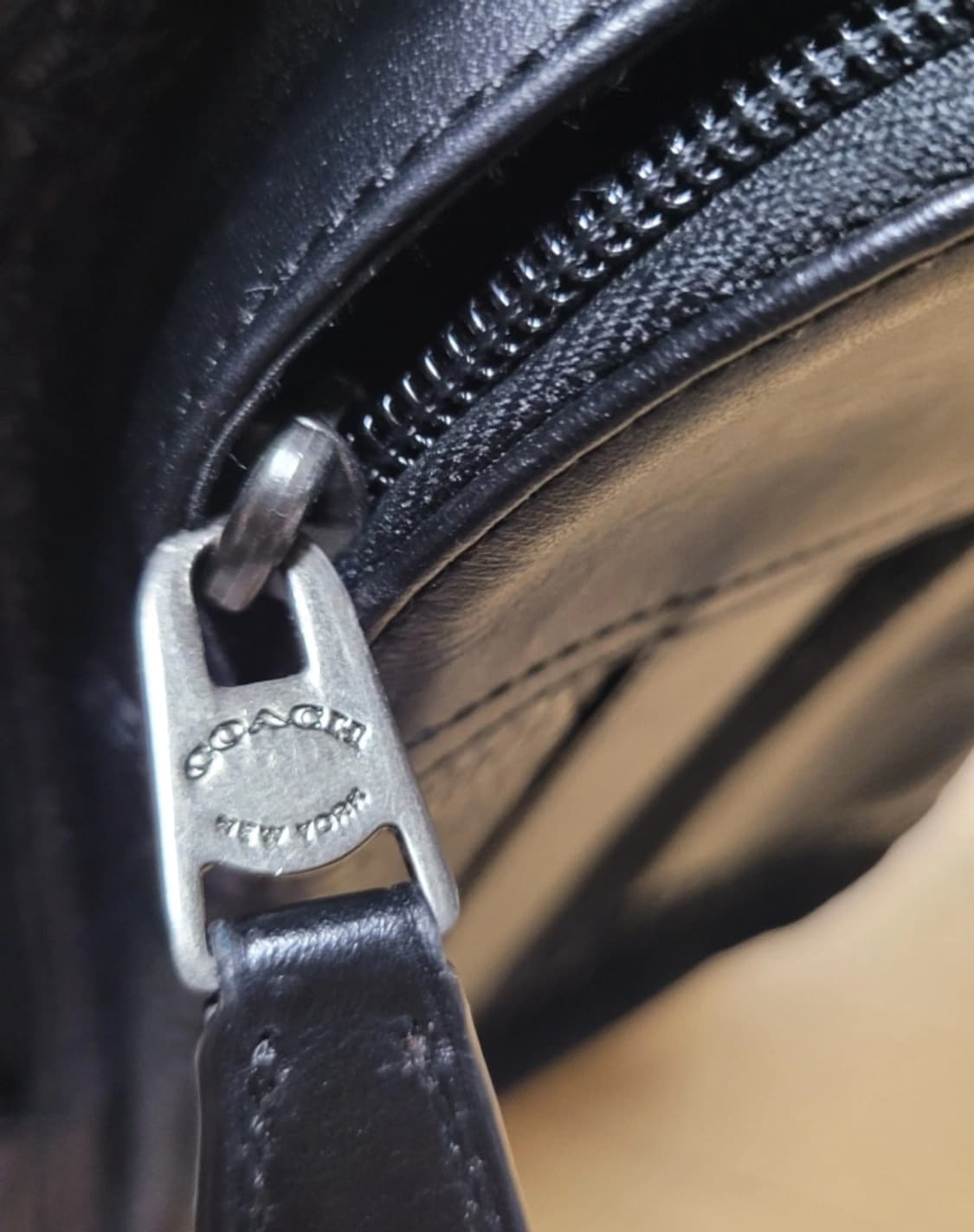 코치 가죽크로스 슬링백 
 상품이미지5